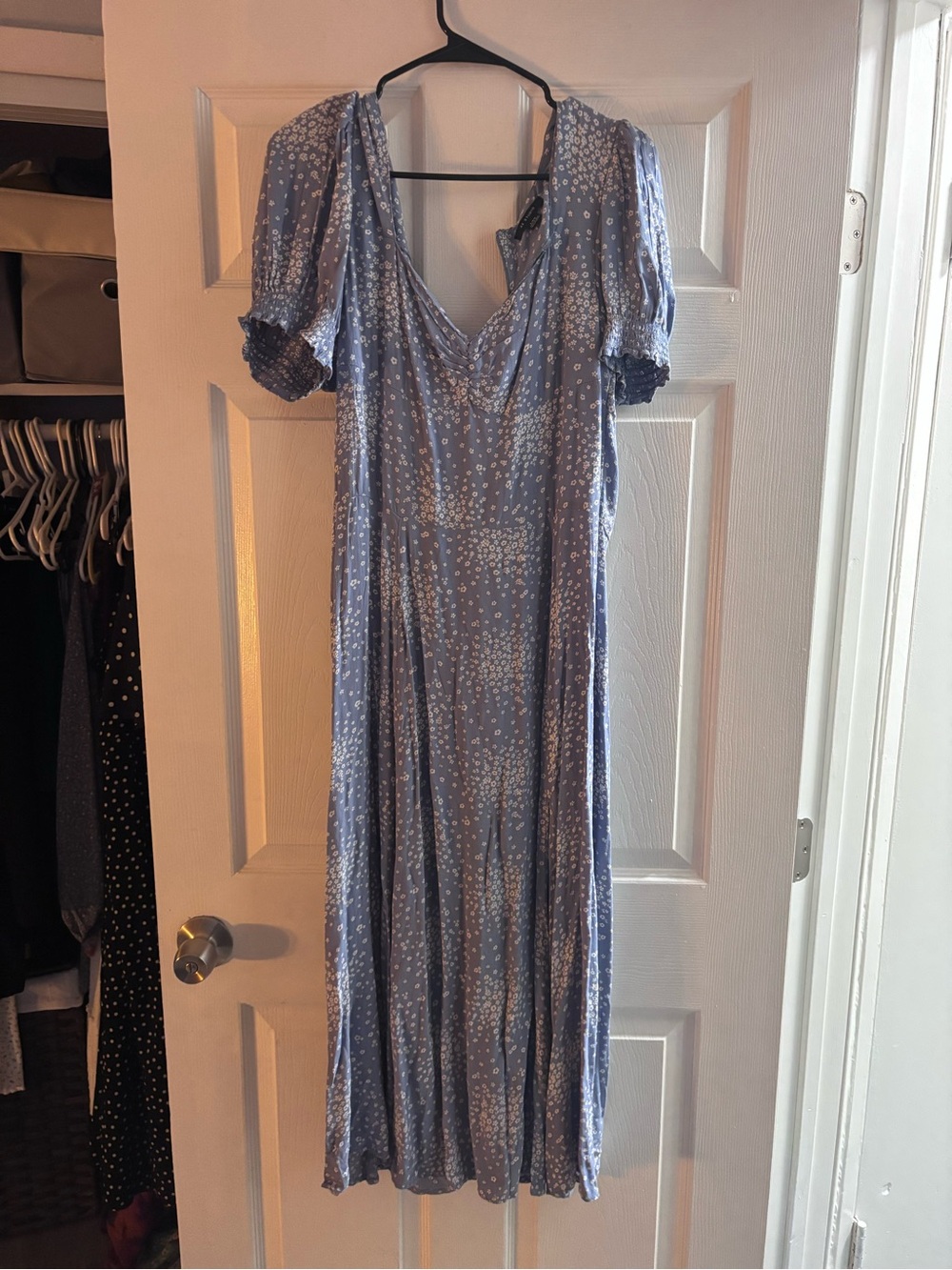 Light Blue Printed Midi Dress with V-Neck and Puff Sleeves